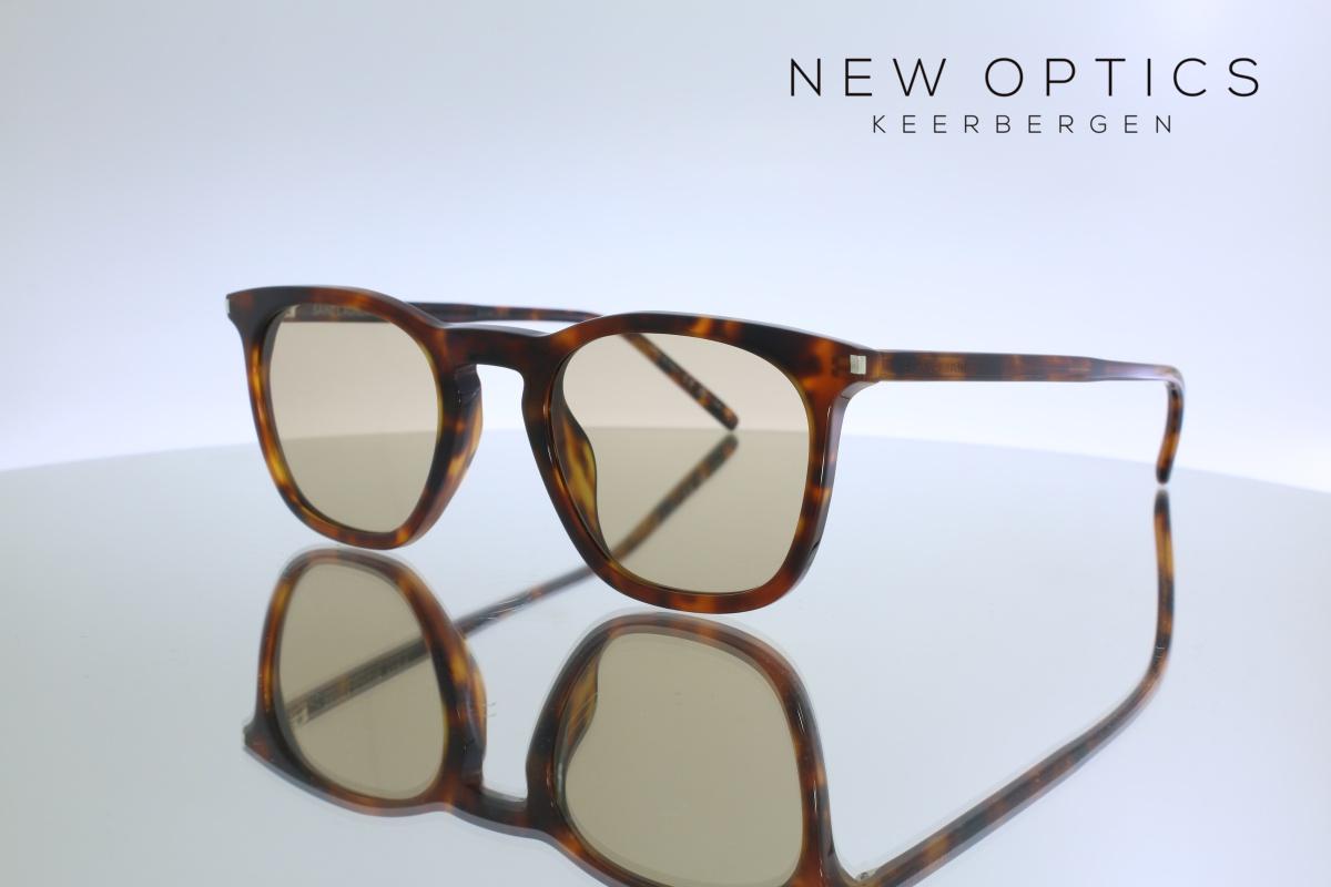Saint Laurent - 832 S